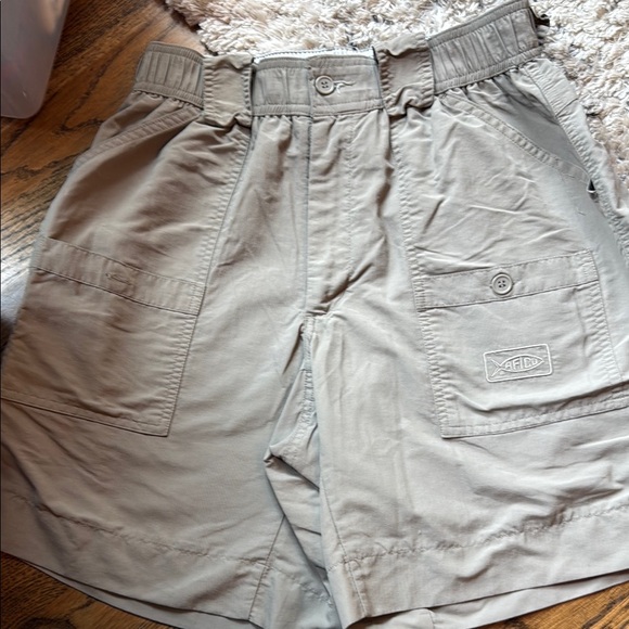 AFTCO Men's Khaki Cargo Shorts - Picture 1 of 1